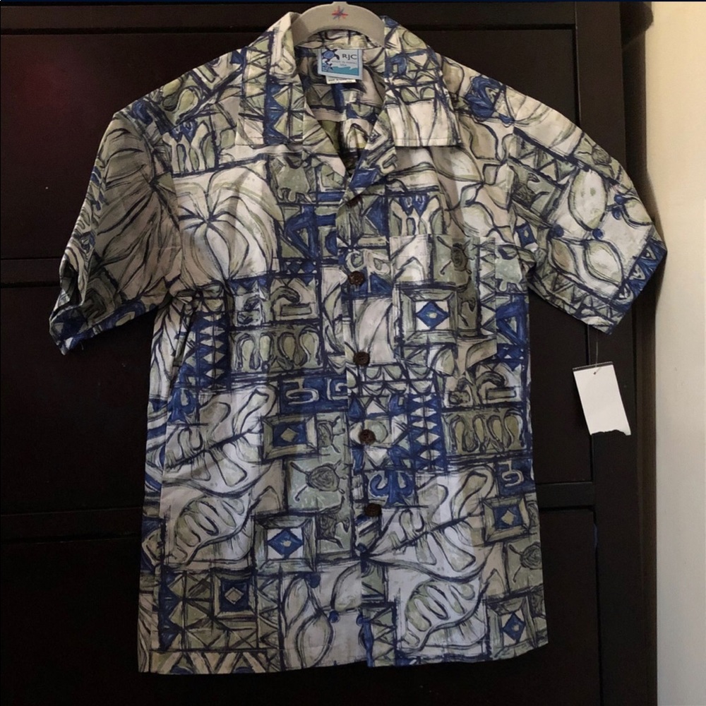 Boys button shirt. Size 8.